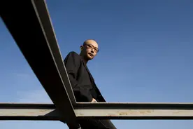 管虎：十年，更宽容成熟，但不城府丨人物图片