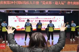 视频｜无声世界里的啦啦操比赛图片