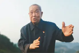 7名全国优秀共产党员先进事迹简介图片