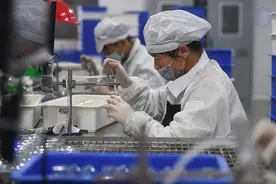 小眼镜，大产业 丹阳担当“中国眼镜之都”图片