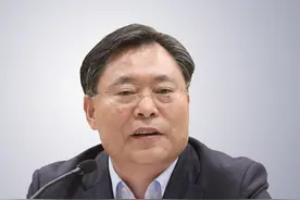 周学东：中小银行风险化解者，国开行的“新动力”图片