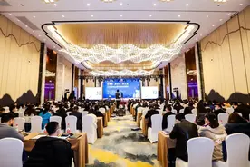铂金会成为氢燃料电池的“钴锂”吗？中信建投赵鑫：其价格要看“三个周期”图片