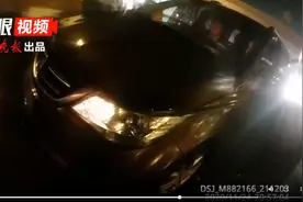夜晚上高速不开车灯，被交警拦下司机一脸茫然图片