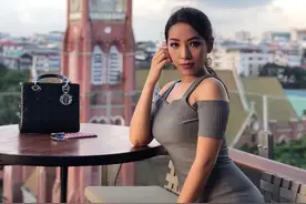 太性感是罪？女医生公开晒身材照，结果被开除！网友吵翻天图片