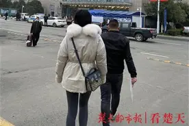 记者调查｜口腔医生拔智齿抡起锤子，女模特面部被砸伤，涉事医生说“就等处分我”图片