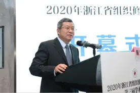 28岁年轻姑娘股骨头坏死，年纪轻轻就要面临髋关节置换，以后年纪大了怎么办？图片