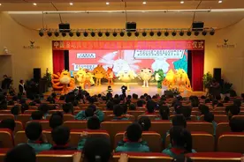 别人家的学校！之江二小的螃蟹博物馆来了两百多位“铠甲卫士”图片