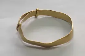 那位丢了40克金镯子的781路乘客 请带好发票速去认领视频封面