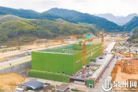 兴泉铁路德化站站房主体结构封顶图片