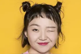 她凭借辣眼睛圈粉，是一名路子野的短视频博主，会成为下一站影后吗？图片