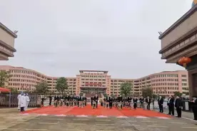 为每一个孩子成人、成才、成功奠基——贵港市大将国际学校创自治区示范性普通高中工作纪实图片