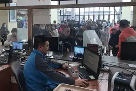 增加窗口 千山景区迎来年底开卡高峰图片
