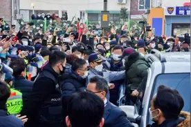 赵斗淳妻子托熟人租新房，被房东发现后赶人，她赖着不走图片