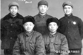 难忘军旅生涯无悔青春芳华，壹粉收藏的老照片里回忆满满图片