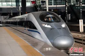 郑太高铁全线通车 山西太原、长治间客运汽车票价下降图片