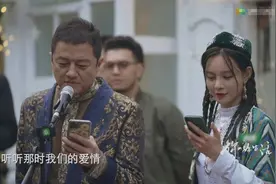 离婚七年！李亚鹏与她对唱前妻王菲的《因为爱情》图片