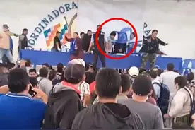 玻利维亚前总统被扔椅子击中头部：反对党渗透到了集会中图片