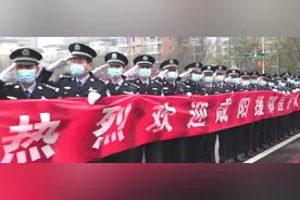主动请战“保人民平安”的女警察，回家却被一岁半女儿叫“阿姨”图片