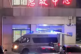 仅5分钟！男子吃下两颗头孢后，全身奇痒肿成“猪头”图片