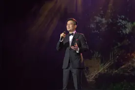 华东师大举办“我的祖国”专场音乐会，歌唱家石倚洁也来了图片