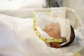 新加坡研究：5名孕妇感染新冠 宝宝出生全部自带抗体图片