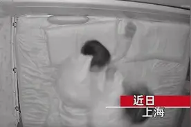宝爸宝妈深夜听到宝宝咳嗽迅速起身，不小心撞头，网友：他大宝宝小宝宝都安慰了图片