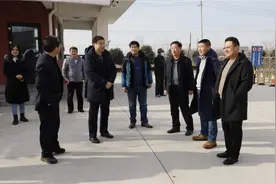 山东省教育厅到五莲县调研校车安全管理工作图片