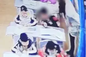 扇耳光、揪耳朵！老师体罚小学生被全程拍下 校方：停职视频封面