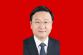 侯红任郑州市委副书记，王新伟不再担任图片