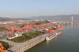 当印度辣椒、德国牛油、新西兰毛肚遇到重庆火锅图片
