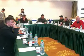 3名云南玉石商人被河北警方逮捕！12名行业大咖回应“中国赌石第一案”图片
