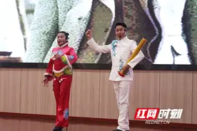 祁东、祁阳两地曲艺演员欢聚一堂 献上文艺大餐图片