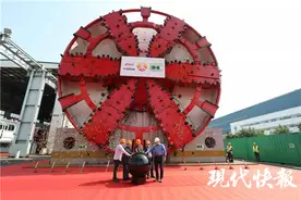 国内最大水下盾构公路隧道——南京江心洲夹江隧道即将通车图片