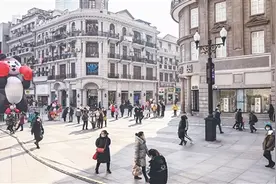 武汉江汉路步行街改造提升后再度开街 百年商街焕发时代新风采图片