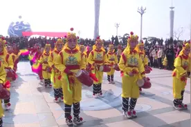 最小的八岁！海阳实验小学秧歌队大赛中展“黑马”风采视频封面