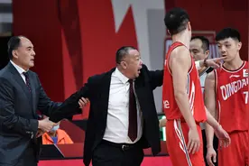 吴庆龙连吃T遭驱逐，罚球大战青岛不敌浙江图片