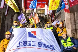 轨交14号线区间隧道全线贯通了！豫园站开挖深度达36米，为“上海最深地铁车站”图片
