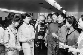 皮尔·卡丹去世：10亿美元授权生意，中国市场的得与失图片