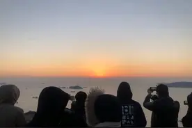 “把过去一年的不快，都照得烟消云散！”温岭曙光园等日出：太阳跳出瞬间一切都值了图片