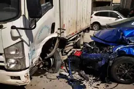 父亲驾儿子的新车连撞10车，保险不赔，还要拘留图片