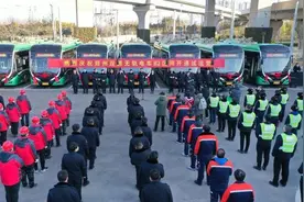 郑州“大辫子”公交回来了！50台双源无轨电车全新亮相街头图片