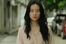 演员李梦被曝必须要“一模一样的苹果”才能拍同一场戏，是负责任还是太拧巴？图片