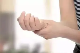 经常手麻的人要注意了，你的身体可能出现了这些问题图片