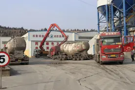 山亭亿泰建材集团华奥商砼全力支持保障区重点项目建设图片