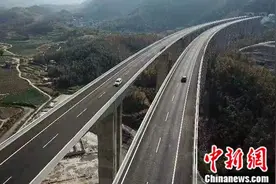 贵州5年综合交通预计完成投资8873亿元图片