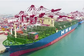 一年靠泊400米级集装箱船达400艘 青岛成为“巨轮港”图片