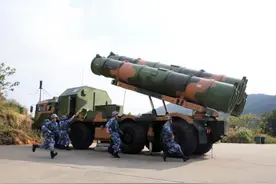 开训即开战，东部战区海军某基地所属部队紧贴实战谋打赢图片