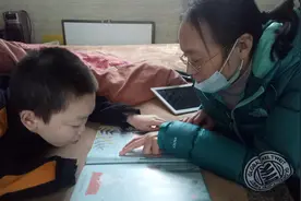 舌尖“舔”出求学路！南通这名重残少年很励志图片