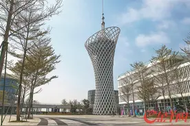 听说广州塔有个孖生兄弟？但怎么吃胖了变矮了？图片