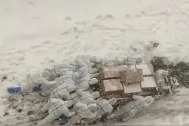 一张照片刷屏，网友泪目！这就是中国人的力量图片